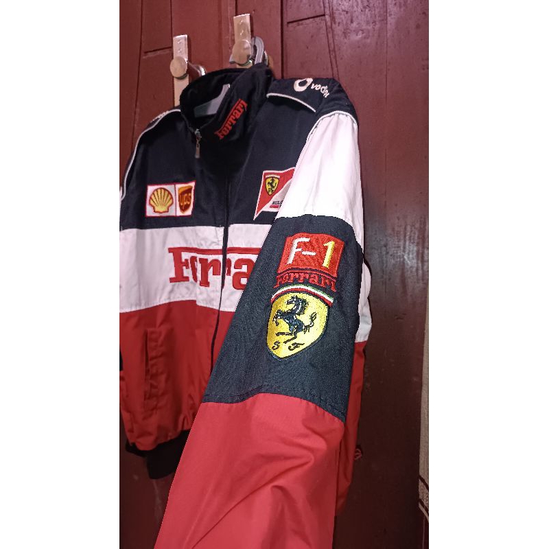 Jaket Ferrari nascar
