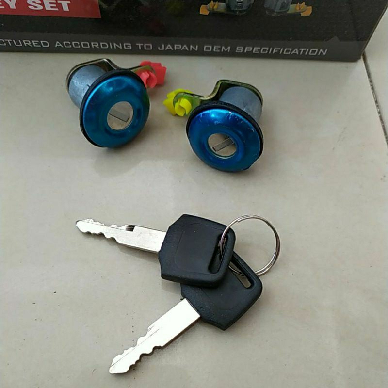 Yuzaka Kunci Pintu Mobil Door Lock Key Set L300