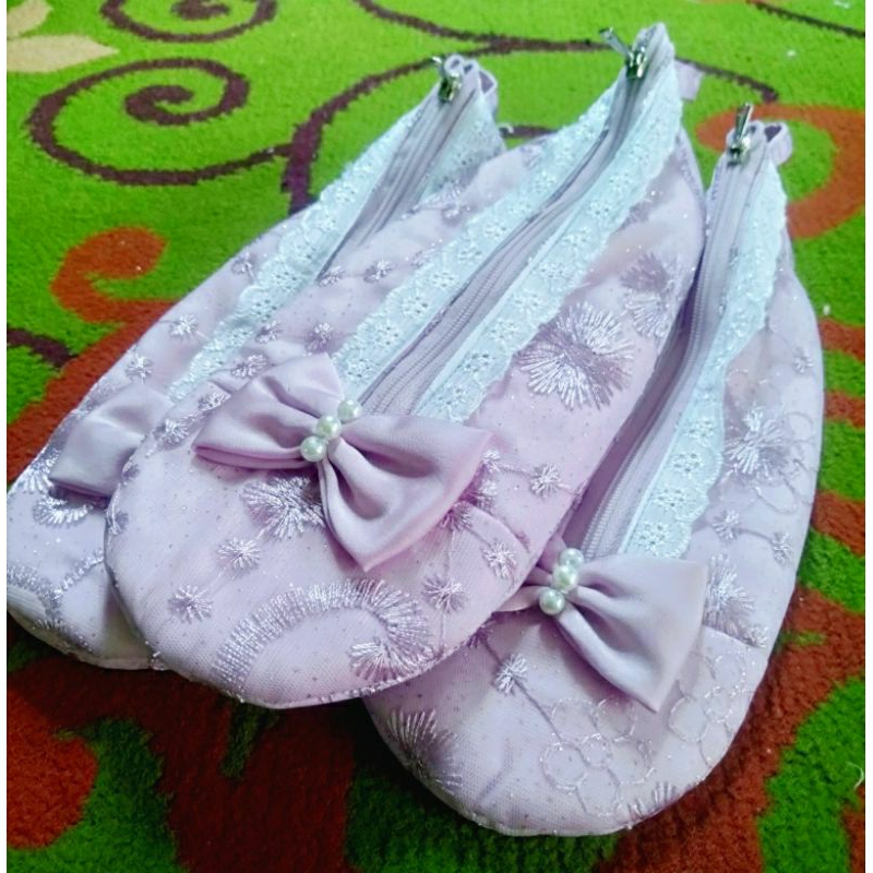 

Tempat pensil unik serba guna.