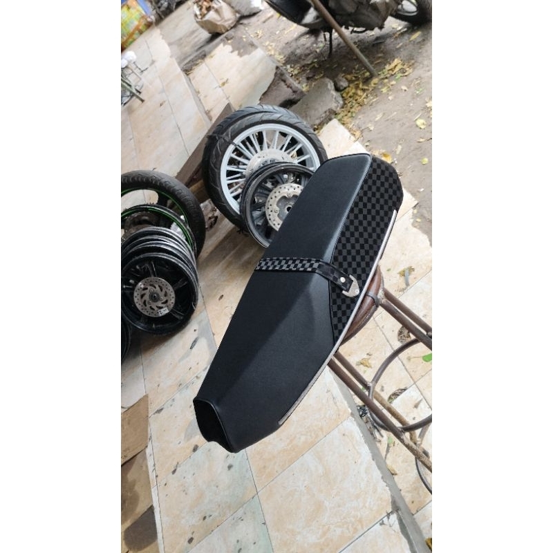 jok sedel motor astrea honda grand legenda 2 anti gembos model catur
