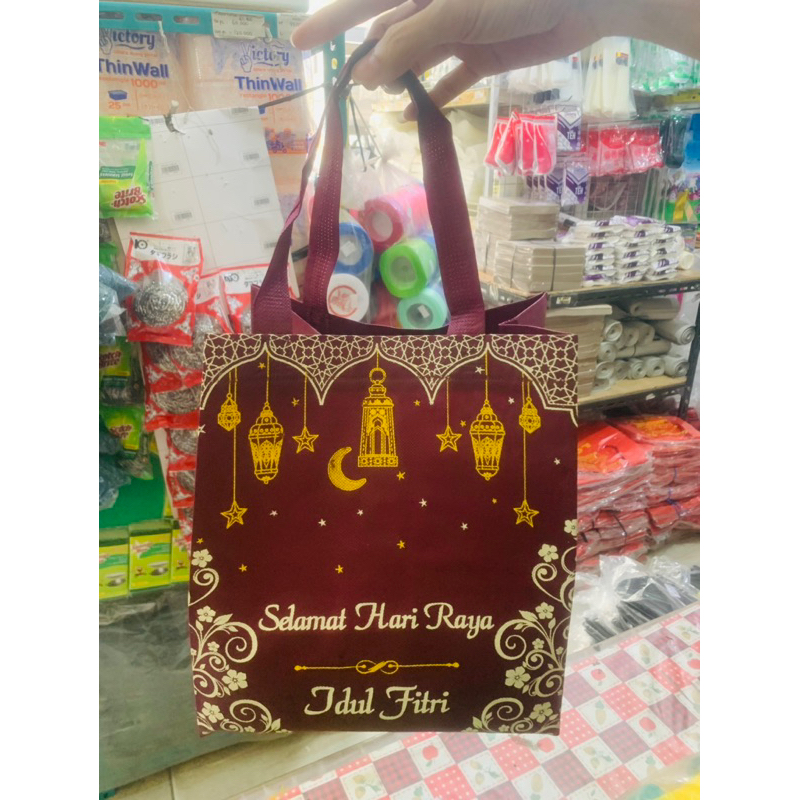 

Tas Hampers idul fitri | Tas spunbond idul fitri | Tas 21,5x21,5 | Tas kotak kue