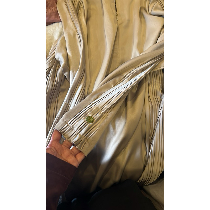 itsar Rawdhah beige cascade