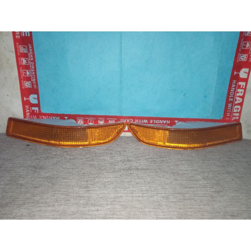 lampu sein sen bumper bemper depan Toyota Corolla Great thn 1990-1993 original