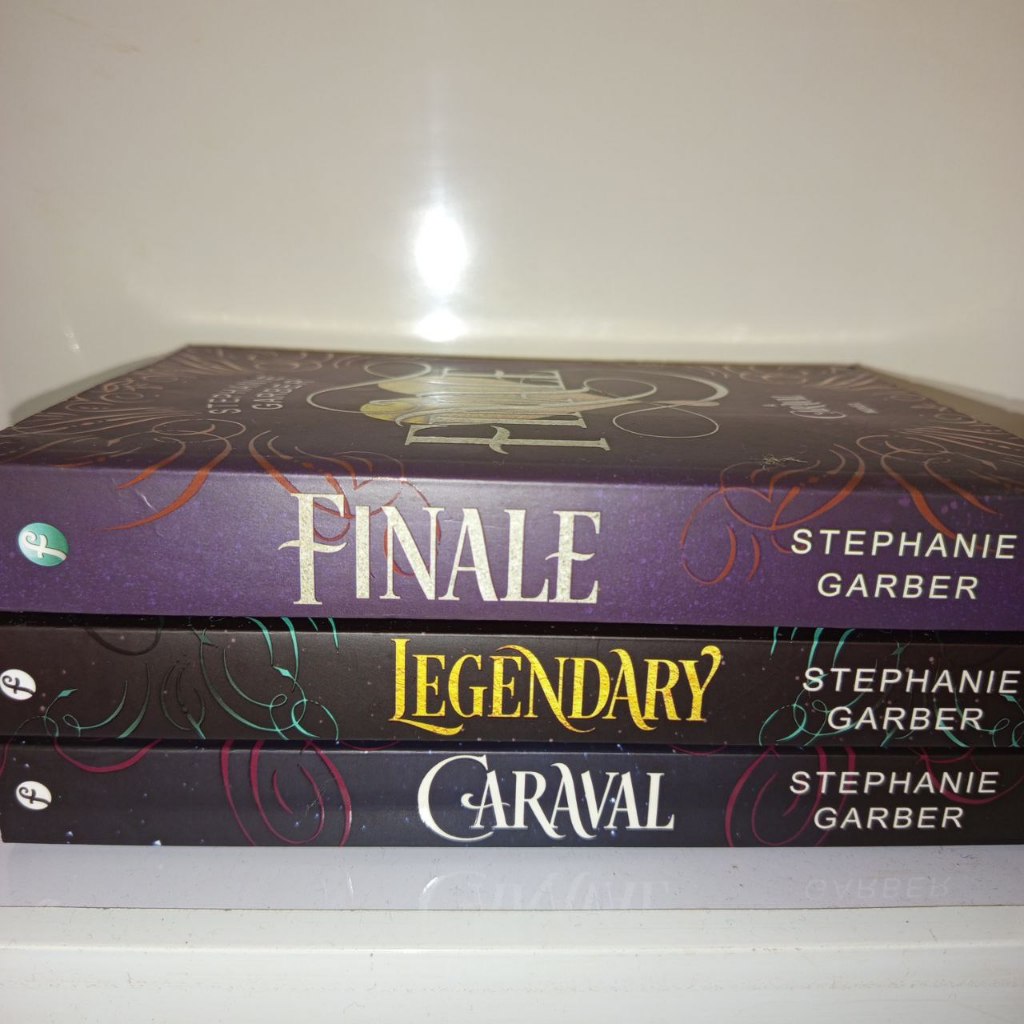 [PRELOVED, BEKAS, ORI] Series Caraval Set 3 Buku (Caraval, Legendary, Finale) - Stephenie Garber