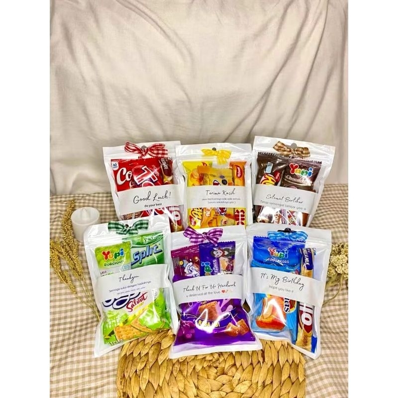 

Snack Mini Pack Hampers Ulang tahun, wisuda, dll free request isian free custom text