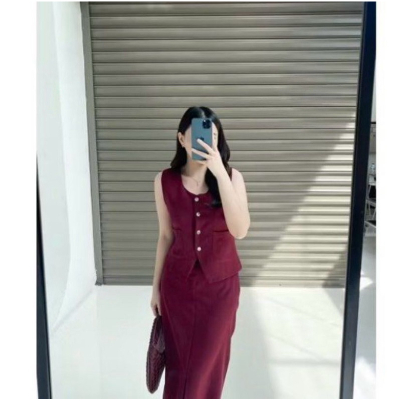 ATASAN TOP WANITA VEST KANCING - VEST MAROON KANCING