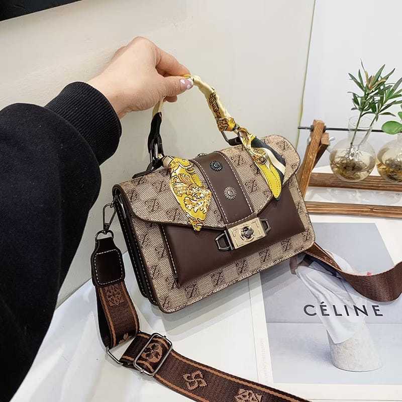 SALE  READY NEW Tas Selempang Import YS8218 Bahan Terbaik Berkualitas ORI BERGARANSI / tas pesta /  