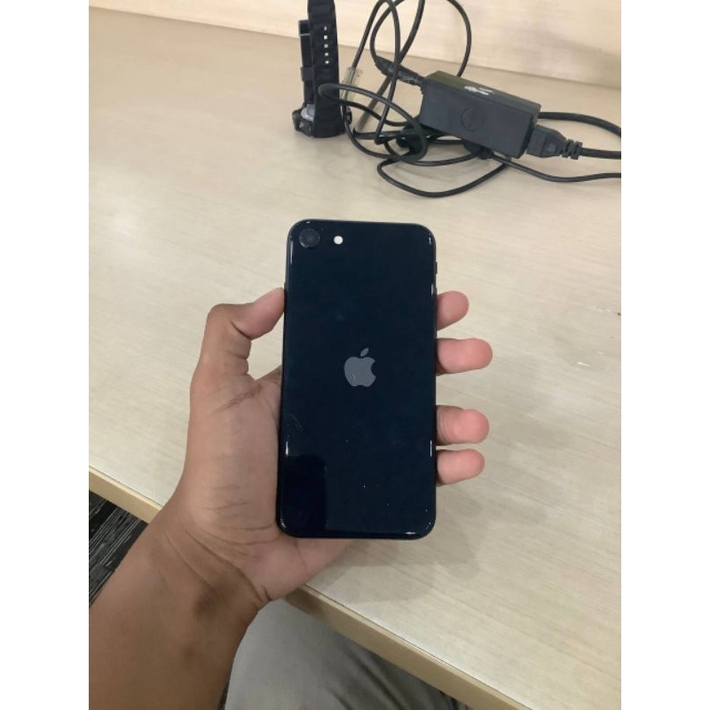 iPhone SE Gen 3 2022