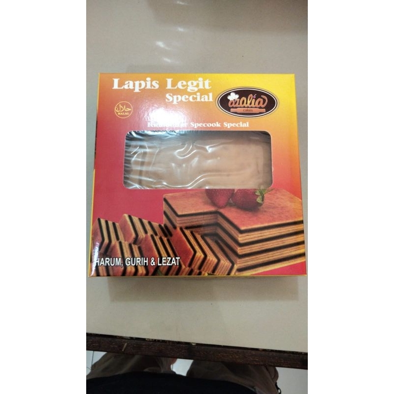 

lapis legit spesial Azalia cakes