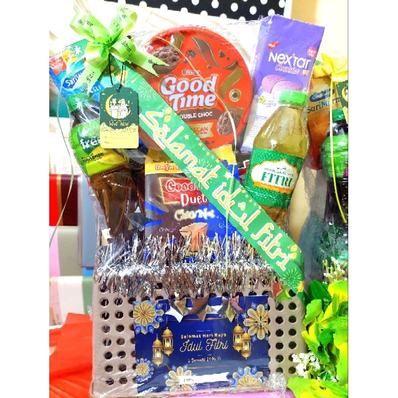 

Parcel hampers Lebaran cantik isi 7 item.