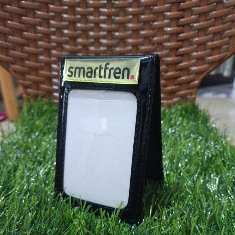 

Dompet id card saku Smartfren