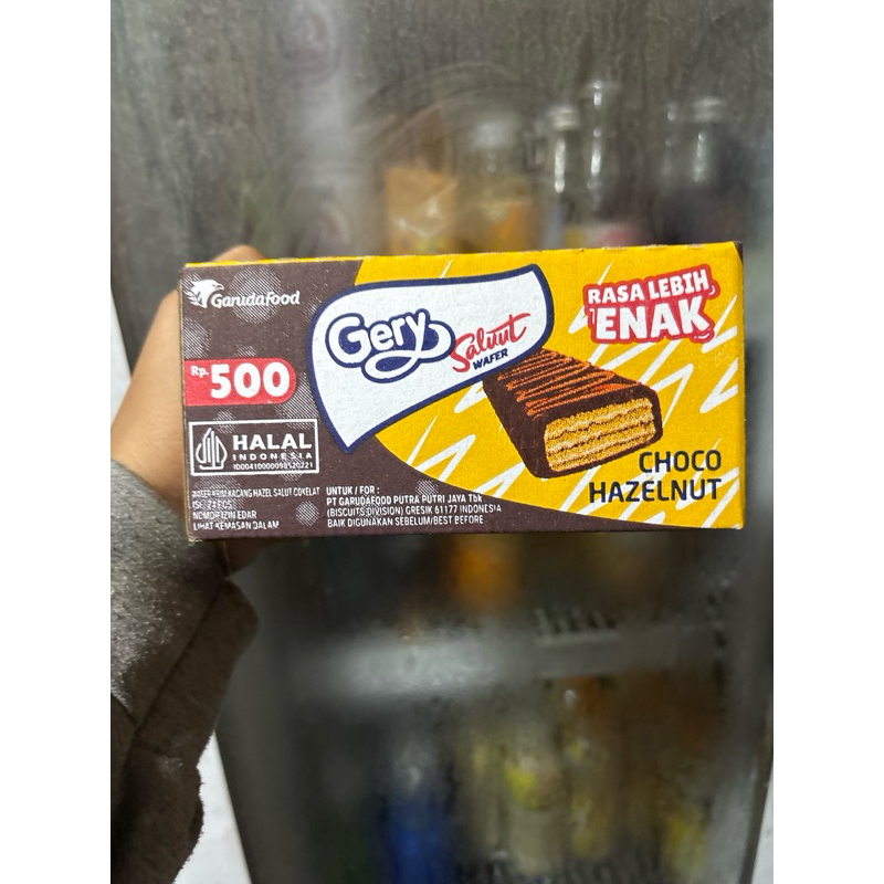 

gerry salut wafer kecil isi 24pcs (tulis dicatatan mau rasa apa)
