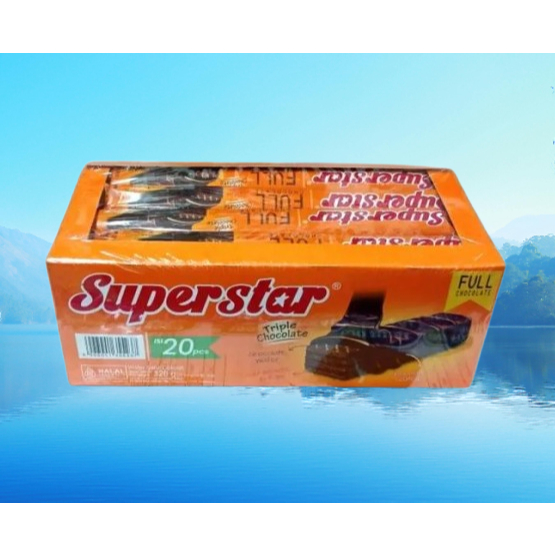 

Superstar Wafer Triple Chocolate Mayora 1 Box 20 Pcs