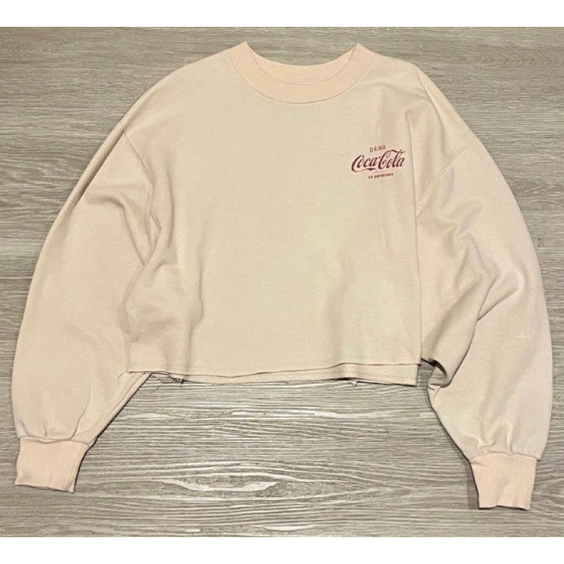 (booked)preloved sweater oversize crop bershka beige coklat muda coca cola bear