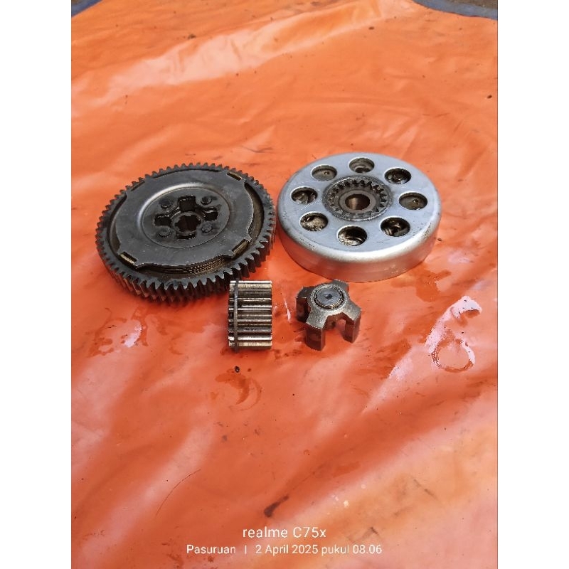 gigi ger gear gir primer sekunder set rumah Hous hos mangkok lonceng kampas kopling ganda Suzuki rc 