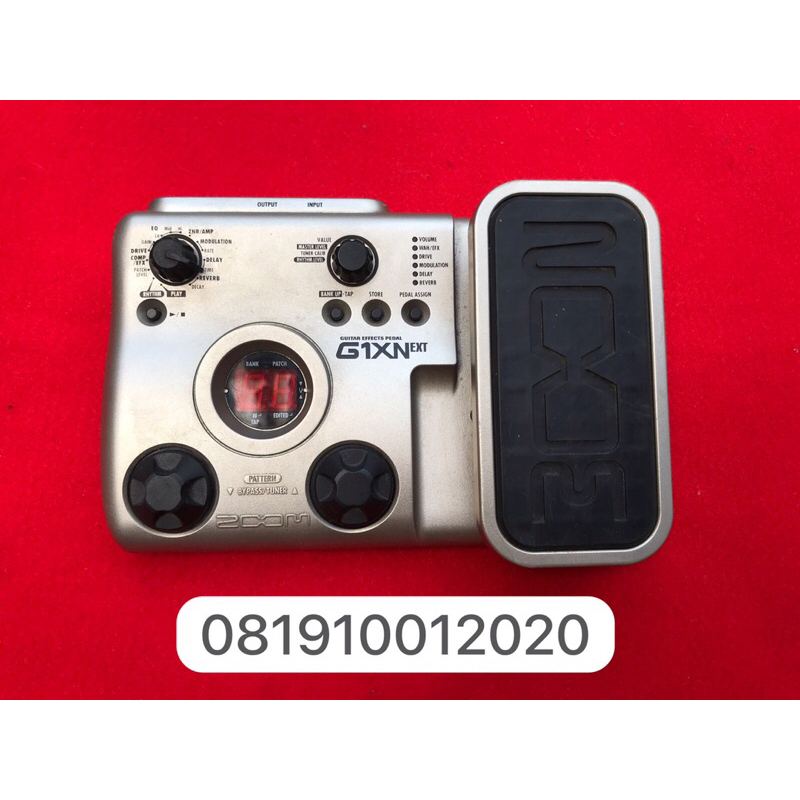 EFEK GITAR ZOOM G1XNEXT MULUS NO MINUS SIAP PAKAI