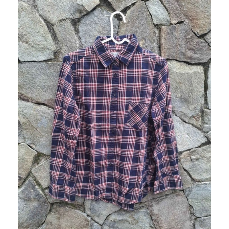 Kemeja Wanita Lengan Panjang Tartan Uniqlo (M)