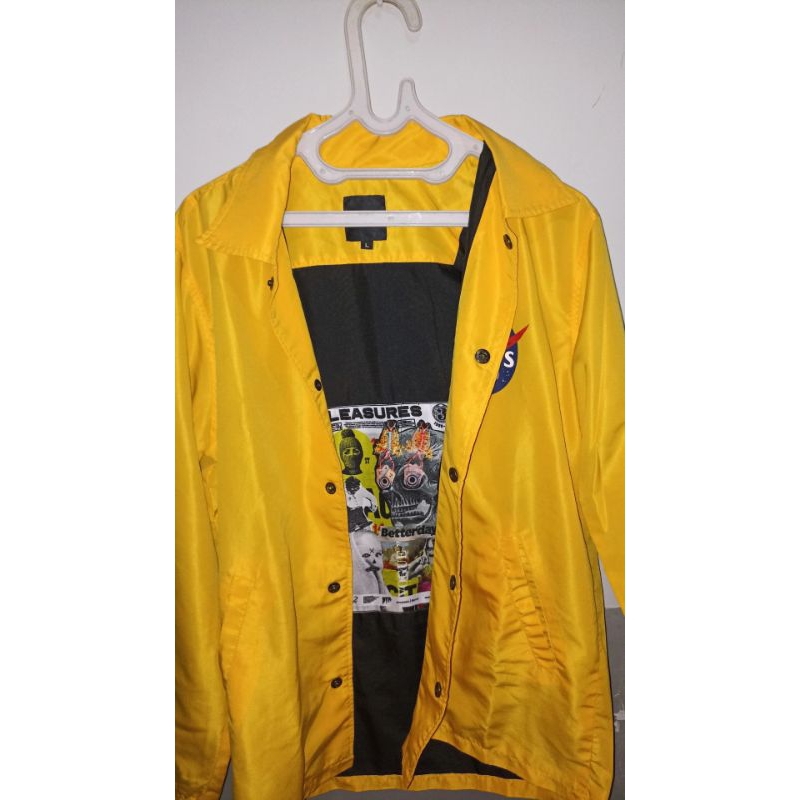 [PRELOVED] JAKET PARKA KUNING MERK BETTERDAYS SIZE L — BACA DESKRIPSI