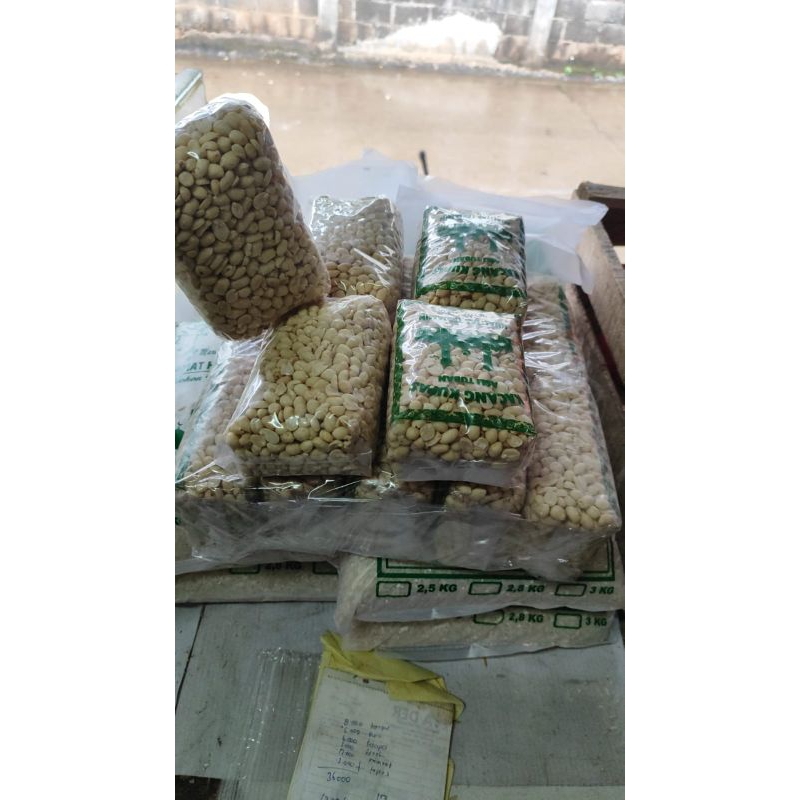 

Kacang Kupas Tuban 350gr