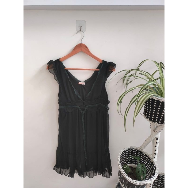 PL Dress Hitam V Neck