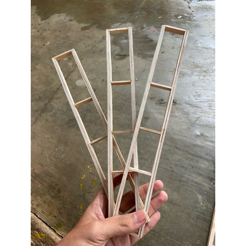SASIS MENTAHAN MINIATUR TRUK PLASTIK BAHAN TRIPLEK