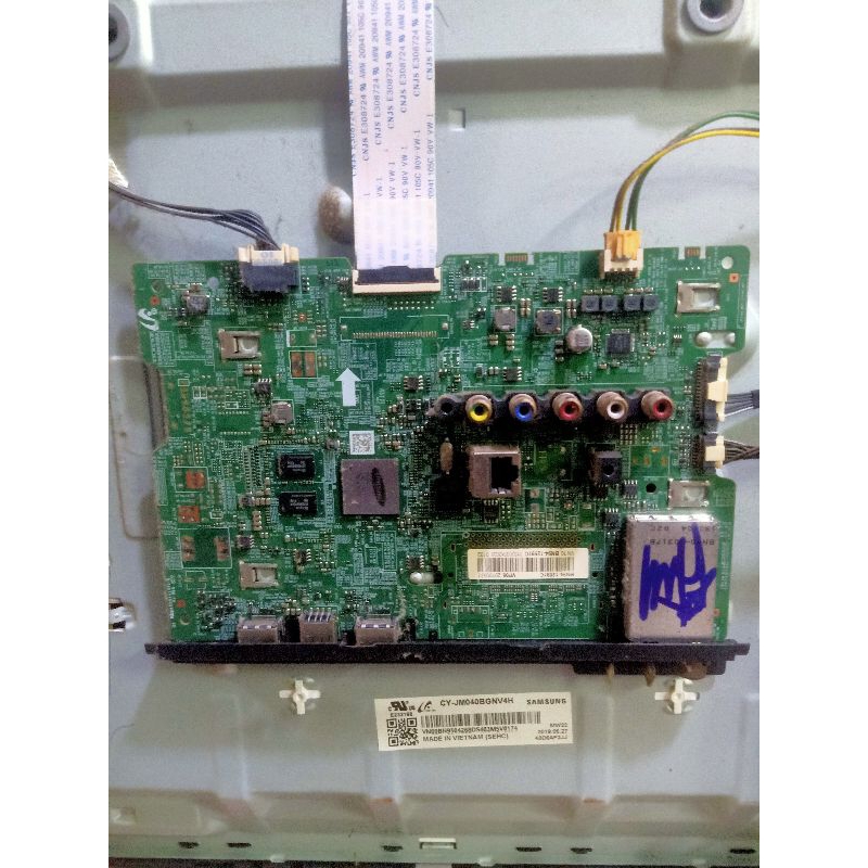 MB tv LED Samsung ua40j5250