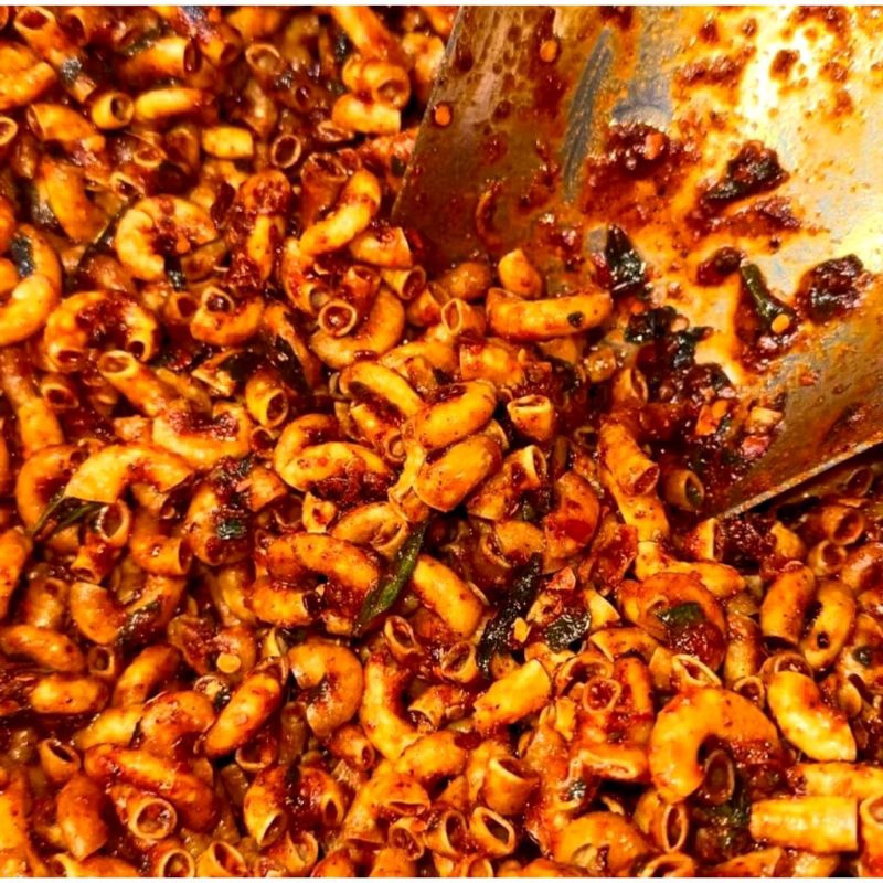 

seblak makaroni keriuk cikruh pedas daun jeruk terlaris isi 250gr