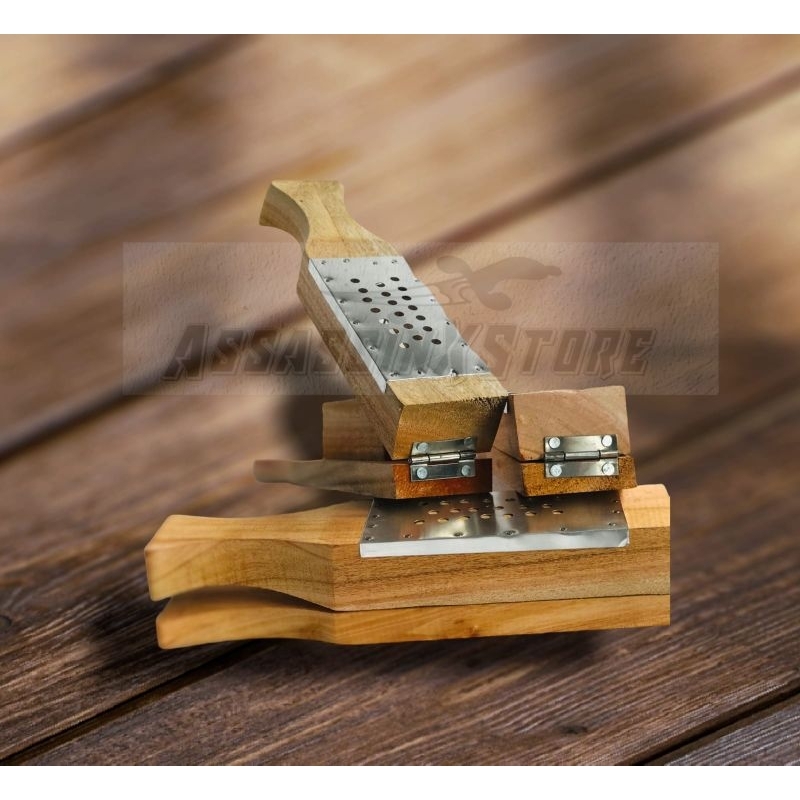 cetakan kue telur gabus akar kelapa ulat sutra