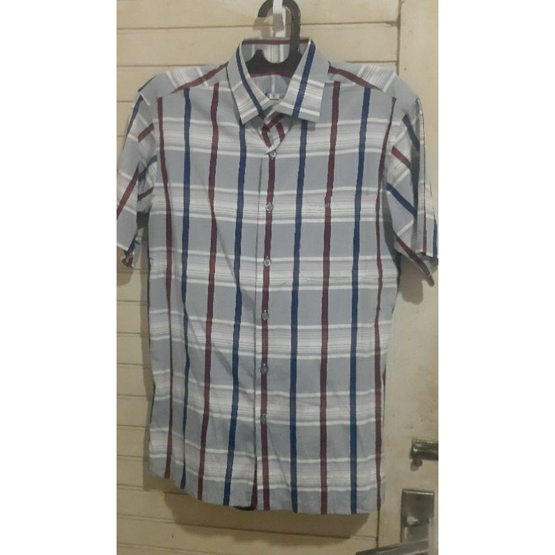 KEMEJA GUY LAROCHE SECOND
