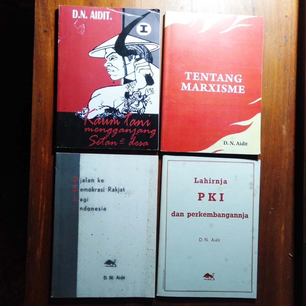 EMPAT BUKU SOSIALIS KARYA D.N. AIDIT