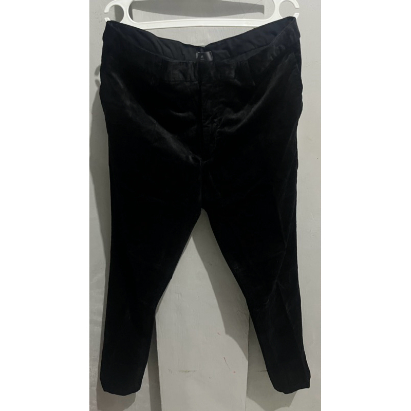 preloved celana cowok slimfit uniqlo