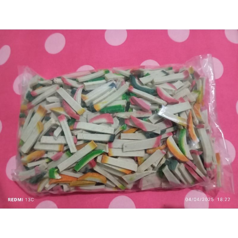

KRUPUK IKAN PAYUS BENTUK KOREK KEMASAN 500 GRAM