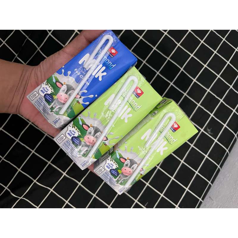 

Susu Diamond with fresh Milk