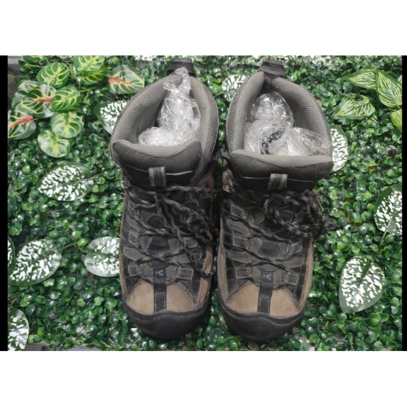 SEPATU SECOND GUNUNG HIGH SIZE 40,5