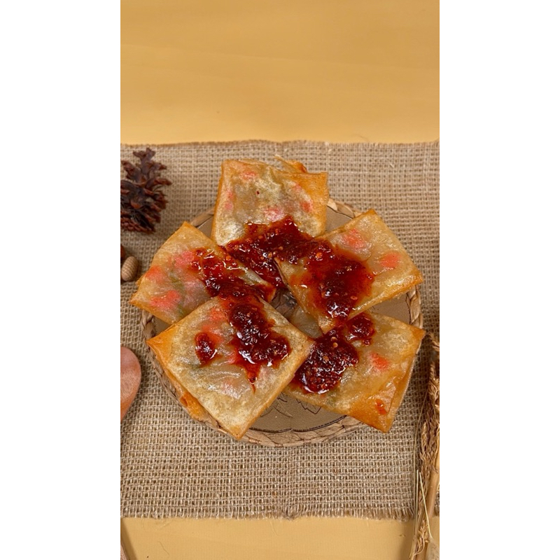 

MARTABAK ACI ISI SOSIS CHILI OIL BY JAJANANSIYAYANG