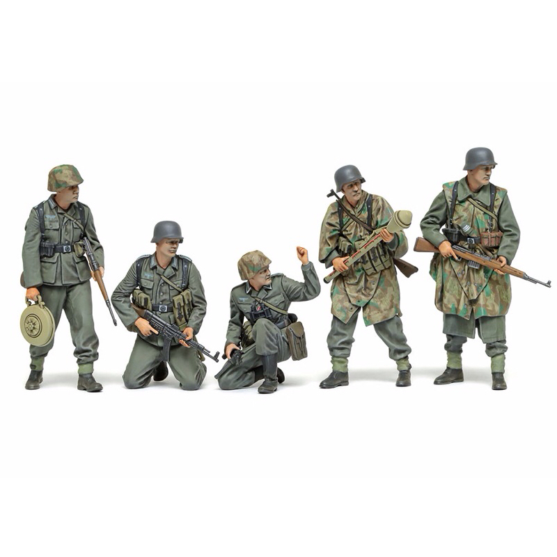 35382 TAMIYA GERMAN INFANTRY SET (LATE WWII)