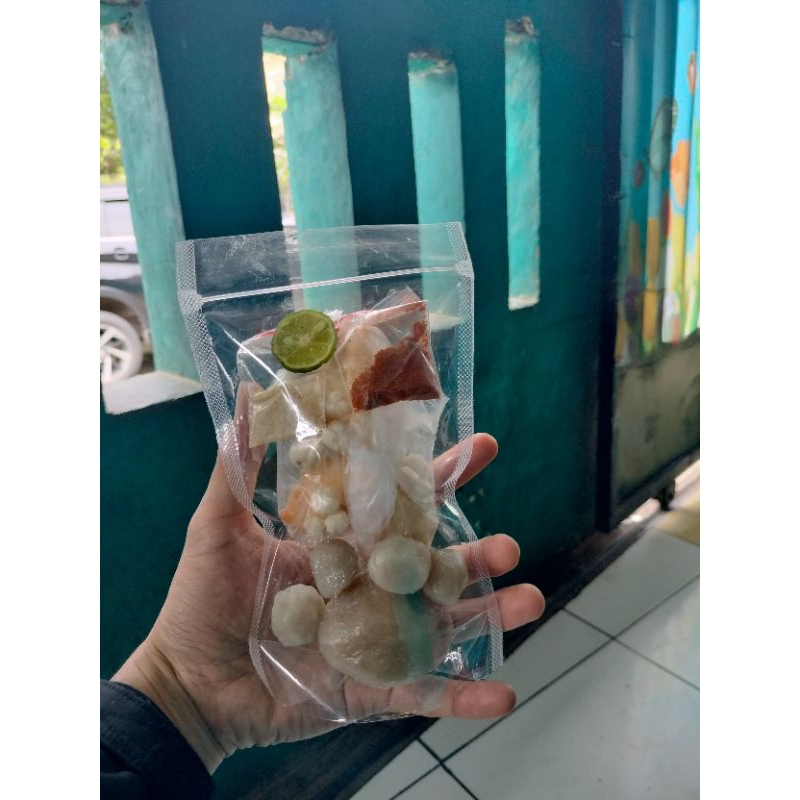 

Baso aci ayam suwir