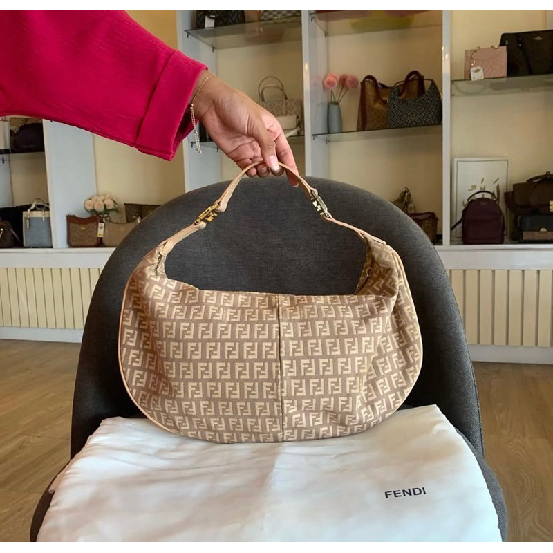 Fendi canvas hobo preloved