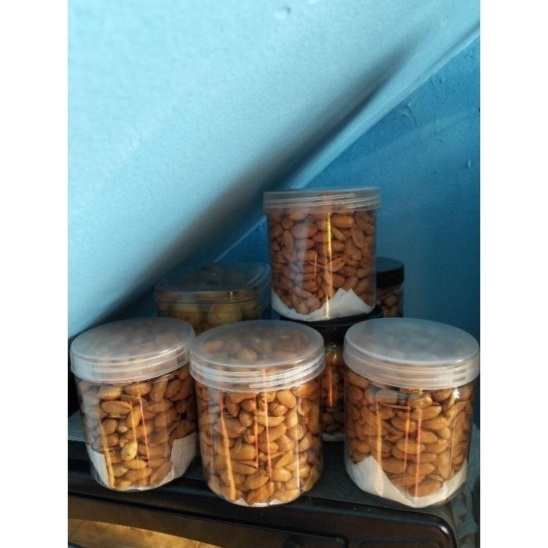 

Kacang Bawang/Kacang goreng