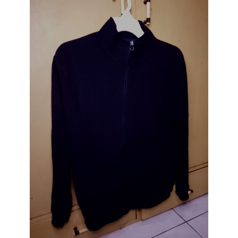Preloved Jaket Hitam Bulu