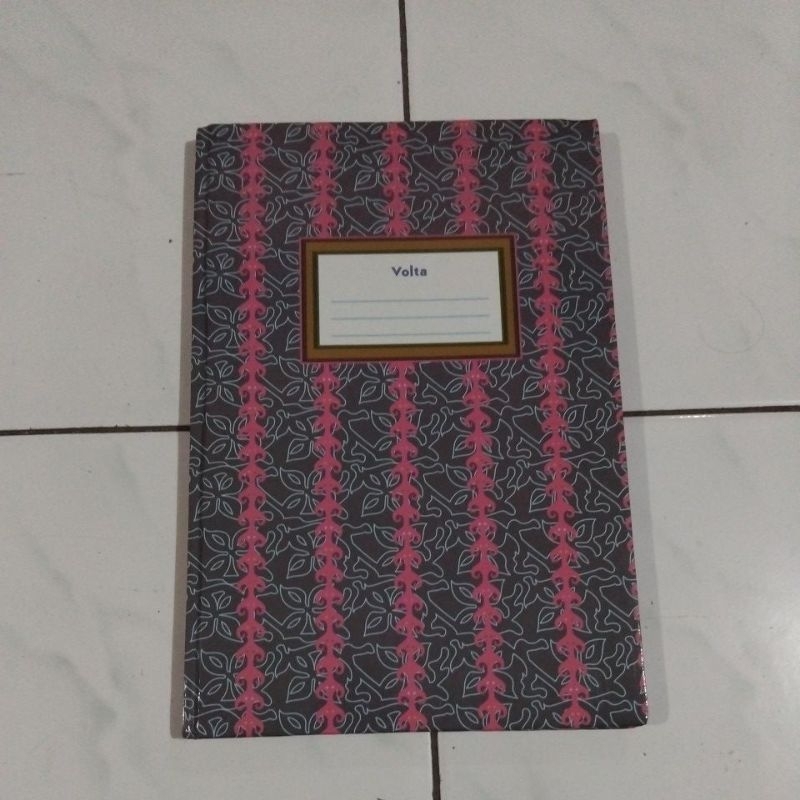 

BUKU HARDCOVER FOLIO 100 LBR VOLTA / HARD COVER F4 VOLTA 100LBR