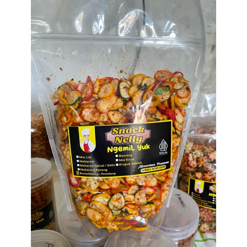 

KRUPUK SEBLAK GURIH PEDAS ASIN DAUN JERUK 500g