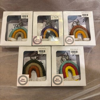 GANTUNGAN KUNCI RAJUT RAINBOW PELANGI AESTHETIC