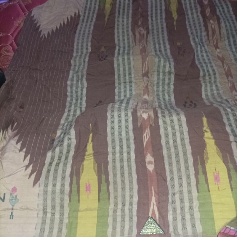 sarung mustamin A1 sutra 100% preloved