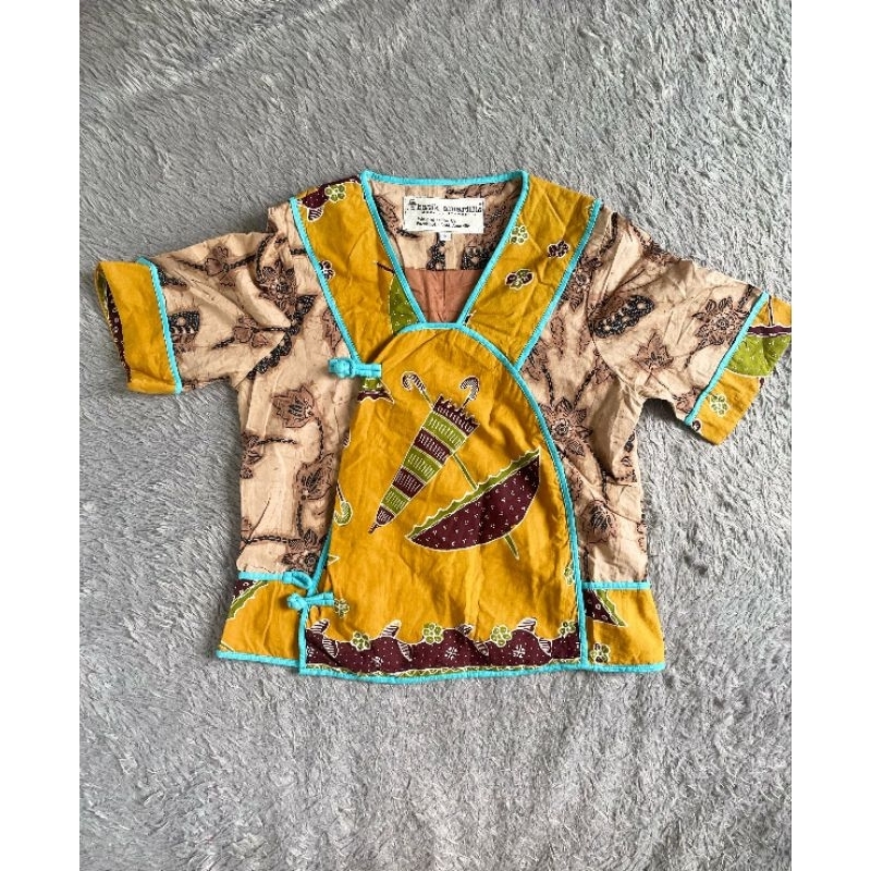 Batik Amarillis