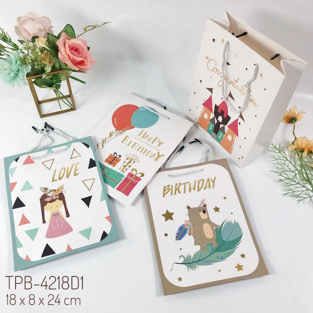 

OTH 4218D1 - ISI 12 PAPERBAG UK 18X8X24CM TALI KUR BERDIRI MTF MIX D1