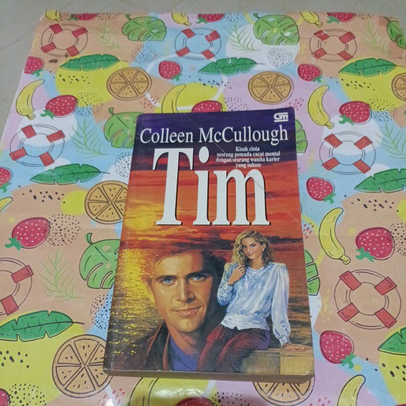 Novel Collen McCullough - Tim, kisah cinta seorang pemuda cacat mental dengan seorang wanita karier 
