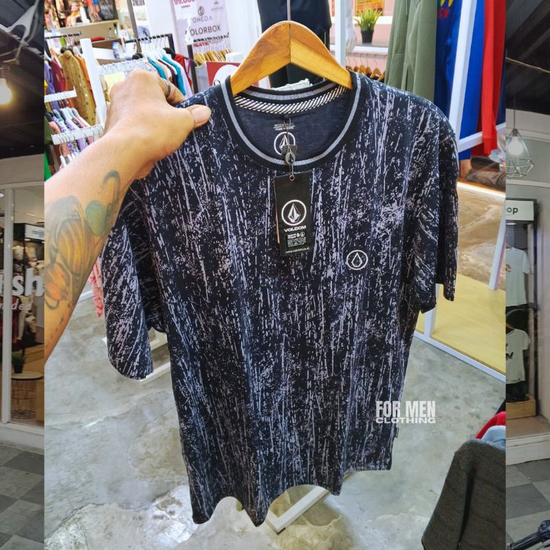 Volcom Rainy Day - Kaos Volcom Original Kaos pria Lengan pendek Hitam