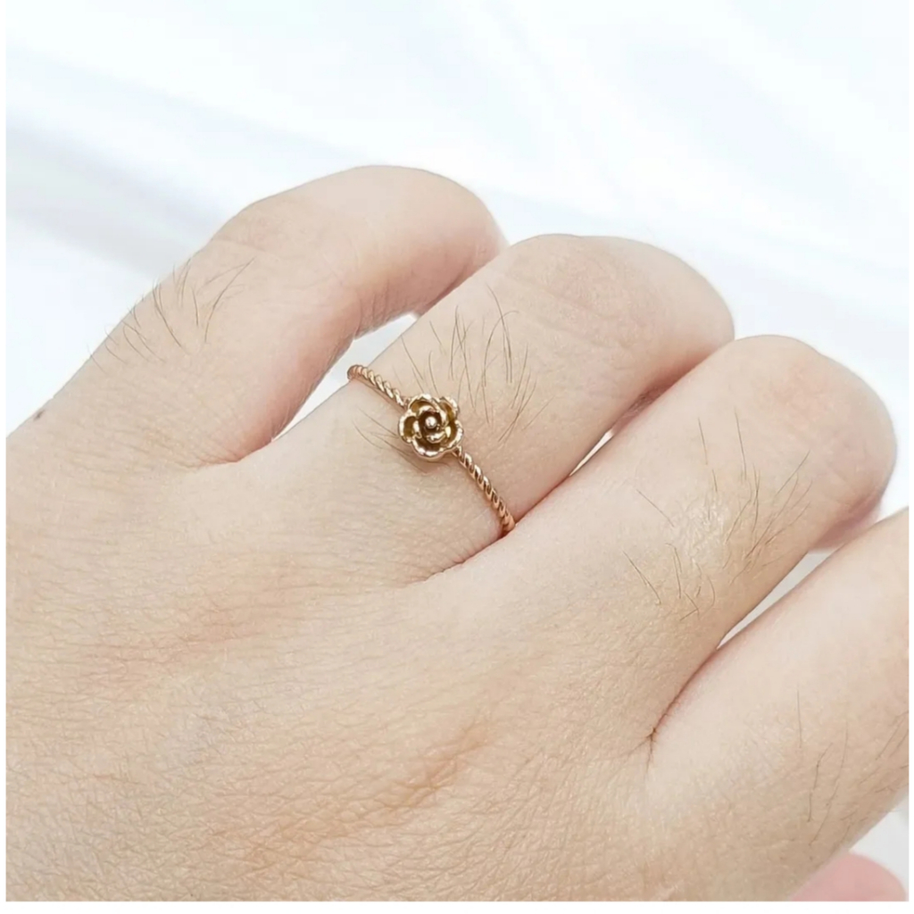 Cincin Titanium Wanita Anti Karat Model Bunga Mawar Rose Gold - Cincin Korea Ulir Tambang Tipis Aest