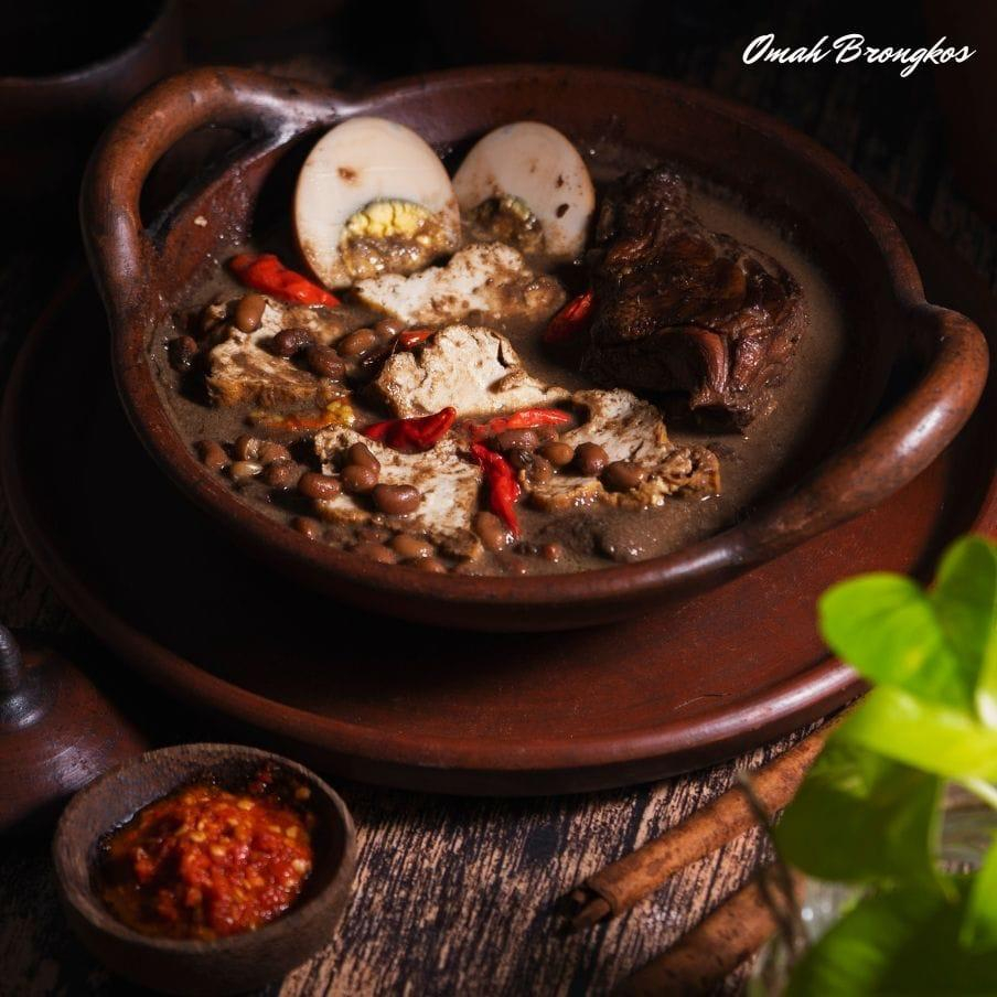 

Brongkos Ayam